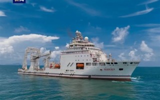 排水量1.9万吨！中国最大深远海多功能救助船投入使用 ！