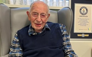 英国111岁男子被认定全球在世最长寿男性：自称是“运气好” ！