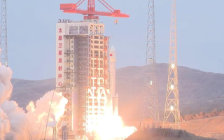 起飞重量达530吨！长征六号改运载火箭成功发射云海三号02星 ！