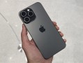 宝马车主注意！iPhone 15 Pro不要用无线充电板 会翻车 !