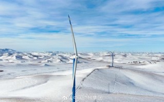 我国在运最大陆上风电基地投产：年发电量超100亿千瓦时 ！