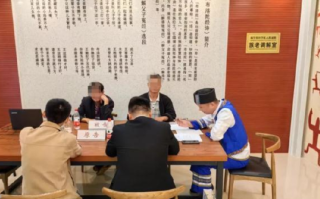 男方给30万彩礼女方却只拿到20万：被婚介抽走10万 ！