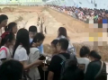 西安兵马俑都被挤得没地方站了：馆内游客人山人海，水泄不通 ！