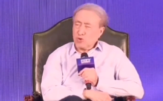 教授认为鸡兔同笼数学题与现实脱节！直言：活了86岁从没见过把鸡和兔养在同一个笼子里的 ！