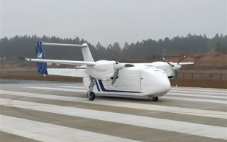 我国自主HH-100航空商用无人机试验成功！能飞520千米 ！