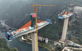 亚洲第一高墩矮塔斜拉桥完成索塔封顶：3号主墩高度216米 ！