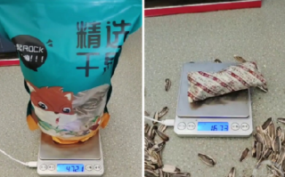 买家曝500克瓜子干燥剂重151克！网店客服：干燥剂克数重，已经没用了！