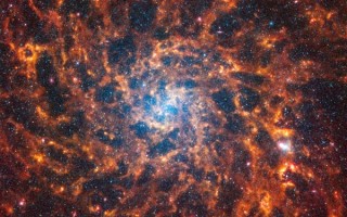 超绚丽！韦伯望远镜拍摄银河系最新高清图出炉：19个螺旋星系 ！