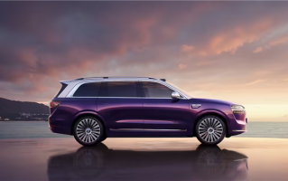 后排双零重力座椅！问界M9尊四座上市：55.98万起 !