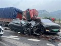 极氪001被大货车追尾报废 全车人没事！车主又订了一台001 !