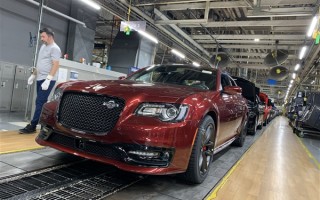 又一大排量燃油车成历史！克莱斯勒300C正式停产 ！
