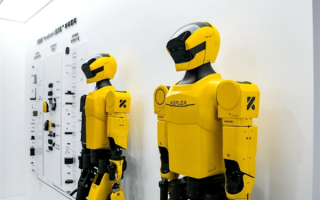 开普勒机器人“大黄蜂”开始交付：身高1.75米 充电1小时可运行8小时 ！