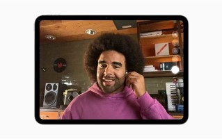苹果iOS 26发布 AirPods新升级！遥控拍照、录音棚级录音来了 ！