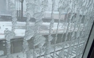 记者直击东北暴雪：因雪太大没去成 火车中途返程 ！