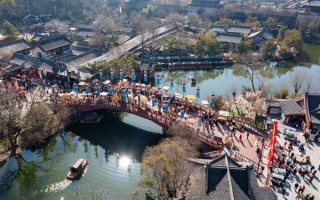 国产微短剧爆发：横店一幢楼半年靠租金收入280万元 ！