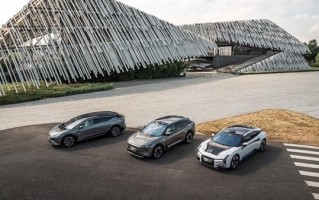 蔚来李斌：都不容易 希望高合品牌能挺过去 ！