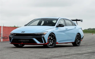 可合法上路的TCR赛车！现代伊兰特特别版发布：提供6速手波 !