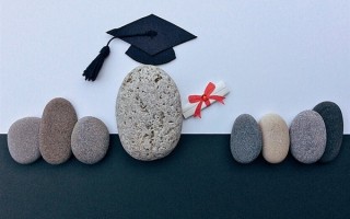 我国已累计培养1100多万研究生：调查称读研平均最低月薪13218元 ！
