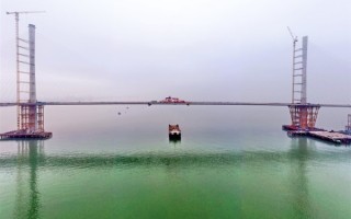 黄茅海跨海通道高栏港大桥合龙：双幅桥面全宽50.4米 ！