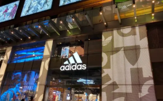 阿迪达斯华南最大旗舰店关店 ！前CEO罗斯德承认在中国市场“犯了错” ！