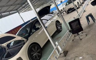 理想i6后驱实车首曝：这一功能配置i8车主羡慕极了 !