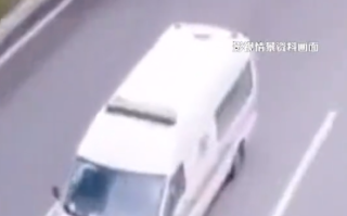 救护车司机拉私活载瘾君子跨市买毒：1单收取1000元至1500元车费 ！