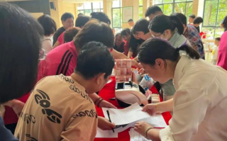 宁波一小区物业自治3年分红200万：业主们可分到226元至1996元不等的红包 ！