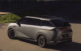 华为自研P1电机实物首次曝光： 发电功率密度高于行业10% 150km/h高速巡航不亏电 !