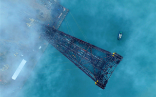 总重量近37000吨！亚洲第一深水导管架“海基二号”开始安装 ！