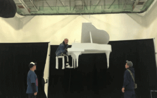 排练从空中坠下！张卫健微博报平安：放一万个心 人精神得很 ！