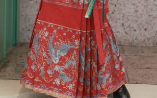 400名大学生回曹县小镇卖马面裙：忙碌时店铺一天要打包2000件 ！