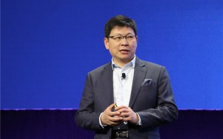 余承东开问界M9回深圳：手离方向盘被罚法规滞后技术发展 分享智驾不如人驾场景 ！