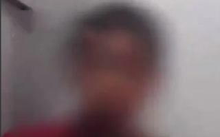 男乘客拍打女列车员臀部被拘10日！网友：明目张胆耍流氓 ！