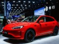 问界新M5 Ultra跃影红亮相成都车展：20万智能SUV新标杆 !