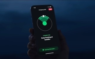 苹果终于跟上两年前的华为！iOS 18支持卫星短信功能 ！