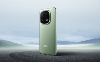 跳过14！iQOO 15提前预热：顶级2K屏性能旗舰 !