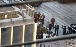 正值H200芯片出口关键期 黄仁勋再度来华 首站现身英伟达上海办公室 ！