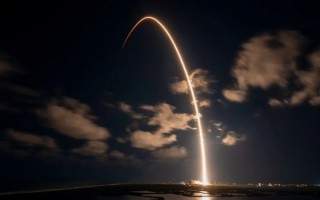 SpaceX今年平均3.9天一发！已发射800吨载荷 ！