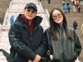 被质疑换心脏、换血变年轻后：62岁李连杰与女儿现身九华山 身型略显沧桑 ！