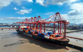 宁波舟山港开通首条北极航道航线：相较传统航线可缩短22天 !