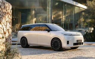 路虎揽胜既视感 小鹏全尺寸SUV非官效果图出炉：一眼高级 !