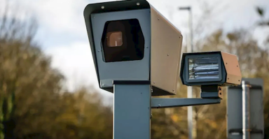 英国数千名司机被莫名罚款扣分 真相查明：摄像头故障 ！