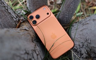iPhone 17系列激活量接近400万台 博主：友商打不过 根本打不过 ！