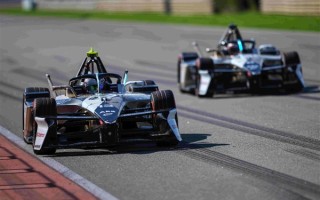 十年战绩辉煌！捷豹TCS车队开启Formula E第十个赛季新征程 ！