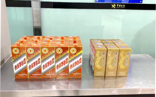 男子携带24瓶茅台酒入境被查 价值8万元 科普：每人免税最多2瓶 ！