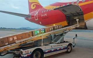 12小时空运直达 京东把香港大闸蟹价格打下来了：平均降20% !