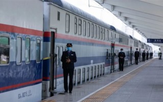 全国罕见的蓝色双层列车上线：宝鸡开往重庆 软卧硬卧都有！