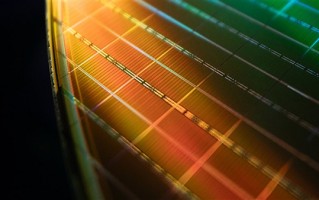 三星要做第二大HBM4供应商：上马最先进内存工艺 供货Rubin GPU !