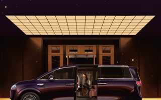 鸿蒙智行首款MPV智界V9座舱公布：二排座椅可对向旋转 秒变会客厅 ！