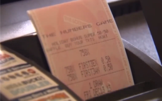 一人独中！美国彩票开出70亿元巨奖：但一次性领取太亏 ！